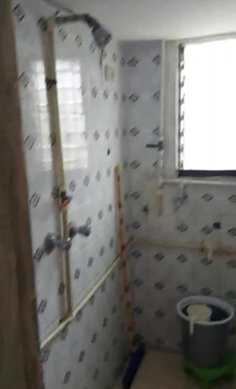 Bathroom, unique-siddharth-chs 1 Bedroom 501 Sq.Ft. Apartment In Mira Road Thane 10545558