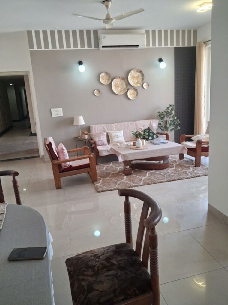 Team Area, emaar-palm-gardens 3 Bedroom 1900 Sq.Ft. Apartment In Sector 83 Gurgaon 10545583