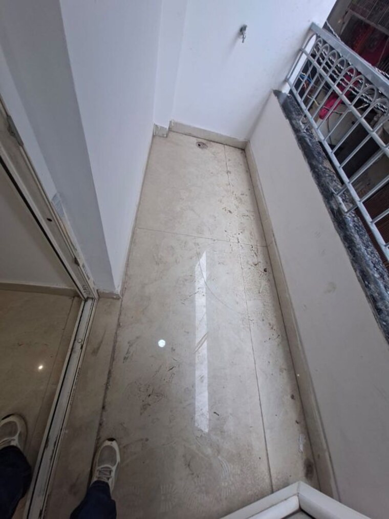 Balcony, chattarpur 2 Bedroom 900 Sq.Ft. Apartment In Chattarpur Delhi 10545610