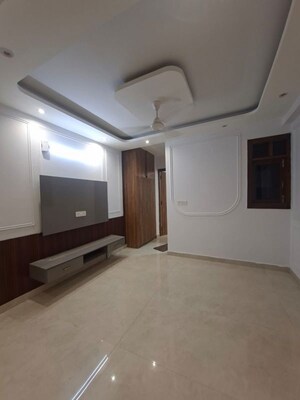 2 BHK Apartment For Rent in Chattarpur