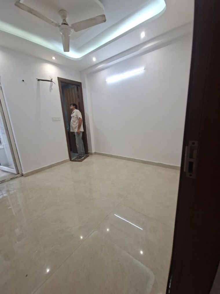 Room, chattarpur 2 Bedroom 900 Sq.Ft. Apartment In Chattarpur Delhi 10545610