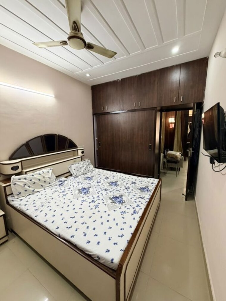 Kitchen, guru-nanak-enclave 3 Bedroom 100 Sq.Ft. Builder Floor In Dhakoli Zirakpur 10545641