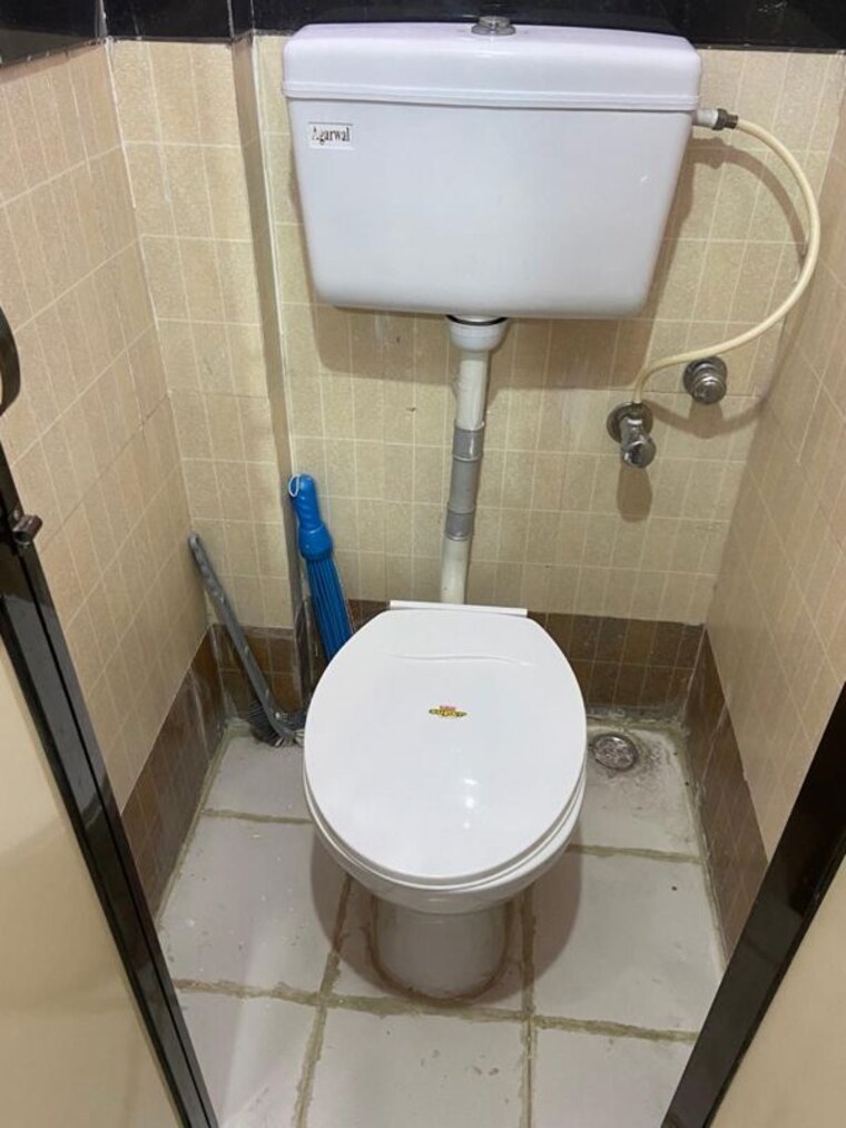 Bathroom, avenue-51 2 Bedroom 800 Sq.Ft. Apartment In Kalina Mumbai 10545649