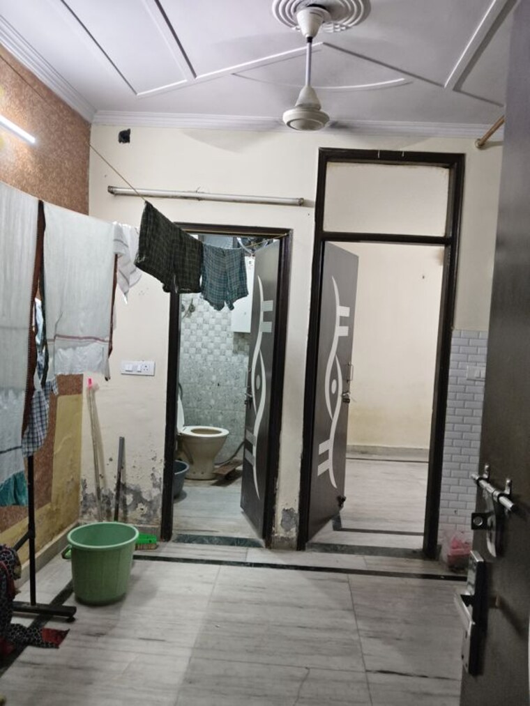 Hall, govindpuri 2 Bedroom 55 Sq.Yd. Builder Floor In Govindpuri Delhi 10545638