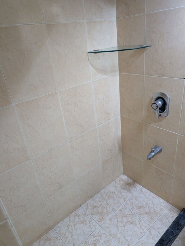 Bathroom, marathon-galaxy 3 Bedroom 1080 Sq.Ft. Apartment In Mulund West Mumbai 10545648