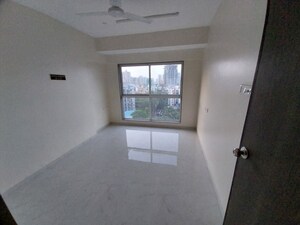 Room in 1.5 BHK Apartment at Vision Heights, Jogeshwari West – for Sale