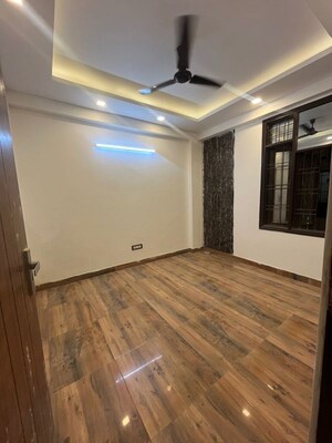 Room in 2 BHK Builder Floor at Chattarpur – for Rent