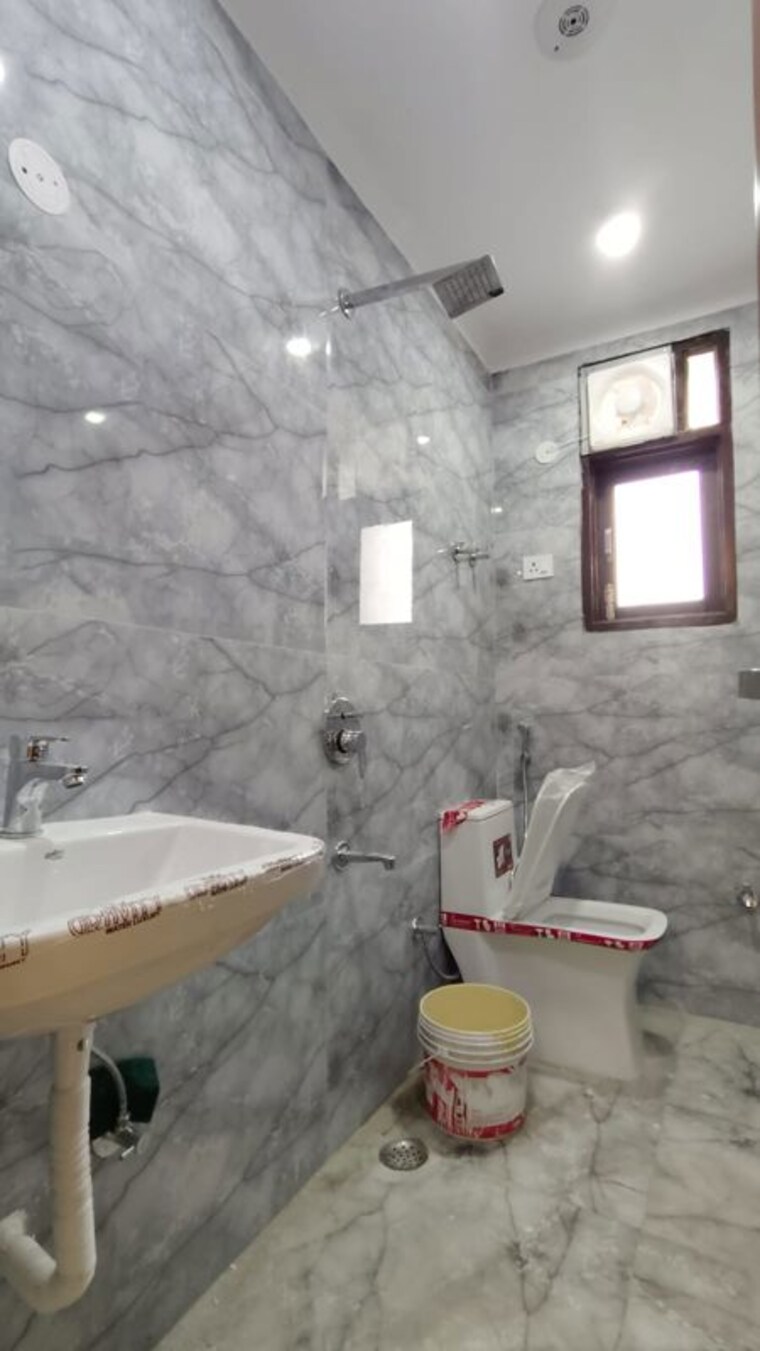 Bathroom, neb sarai 2 Bedroom 850 Sq.Ft. Builder Floor In Neb Sarai Delhi 10545679