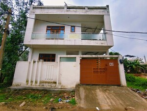 1.5 BHK Independent House For Rent in Jankipuram Extension