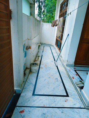 Balcony in 1.5 BHK Independent House at Jankipuram Extension – for Rent