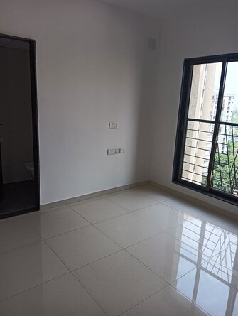 2 BHK + Prayer Room Apartment For Rent in Lalani Velentine Apartment 1 Wing D in Malad East, Mumbai