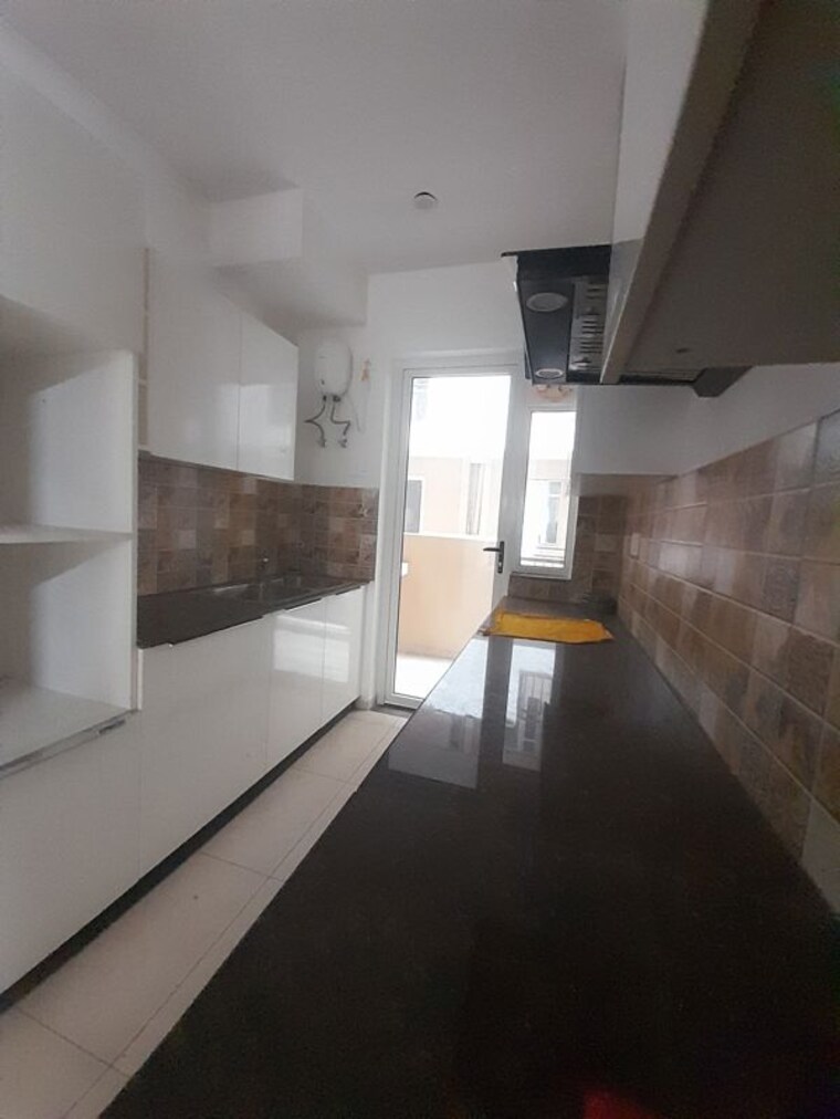 Kitchen, sushma-valencia 3 Bedroom 1800 Sq.Ft. Apartment In International Airport Road Zirakpur 10545687