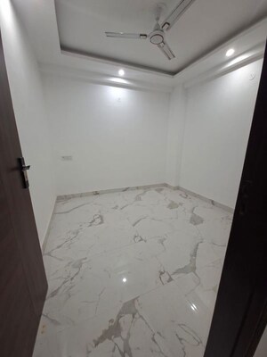 2 BHK Builder Floor For Rent in Chattarpur