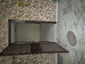 Bedroom in 3.5 BHK Apartment at Mayur Vihar – for Rent