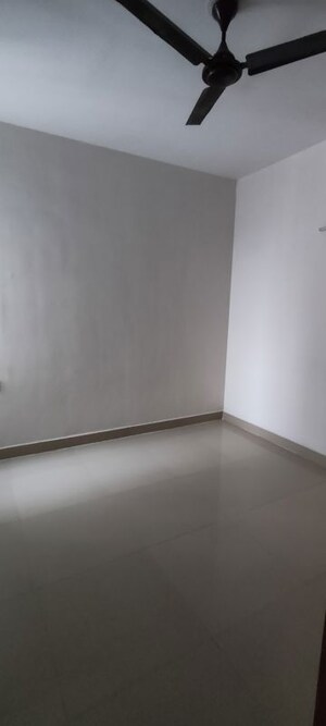 Room in 2 BHK Apartment at Zara Rossa, Sector 112 – for Rent