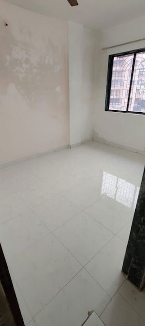 Room in 1 BHK Apartment at Maitri Icon, Kharghar – for Rent