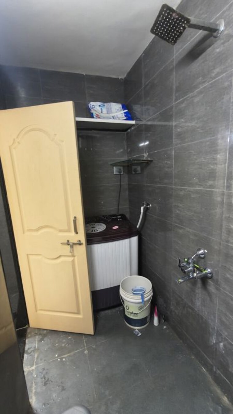 Bathroom, torun-kamdhenu-estate-chs 1 Bedroom 600 Sq.Ft. Apartment In Hadapsar Pune 10545757