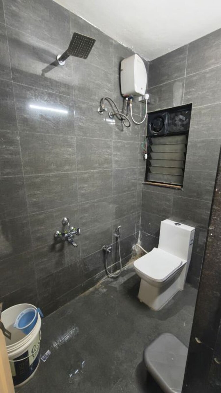 Bathroom, torun-kamdhenu-estate-chs 1 Bedroom 600 Sq.Ft. Apartment In Hadapsar Pune 10545757