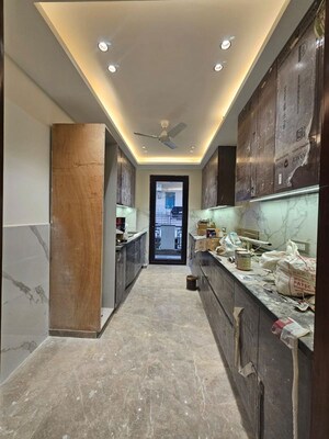 Parking in 3 BHK Builder Floor at Sector 57 – for Rent