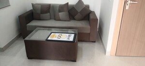 Furnished Amenities in 2.5 BHK Builder Floor at Smart World Orchard, Sector 61 – for Rent