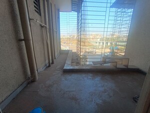 Room in 3 BHK Apartment at Kricon The Atlantis, Ulwe – for Sale