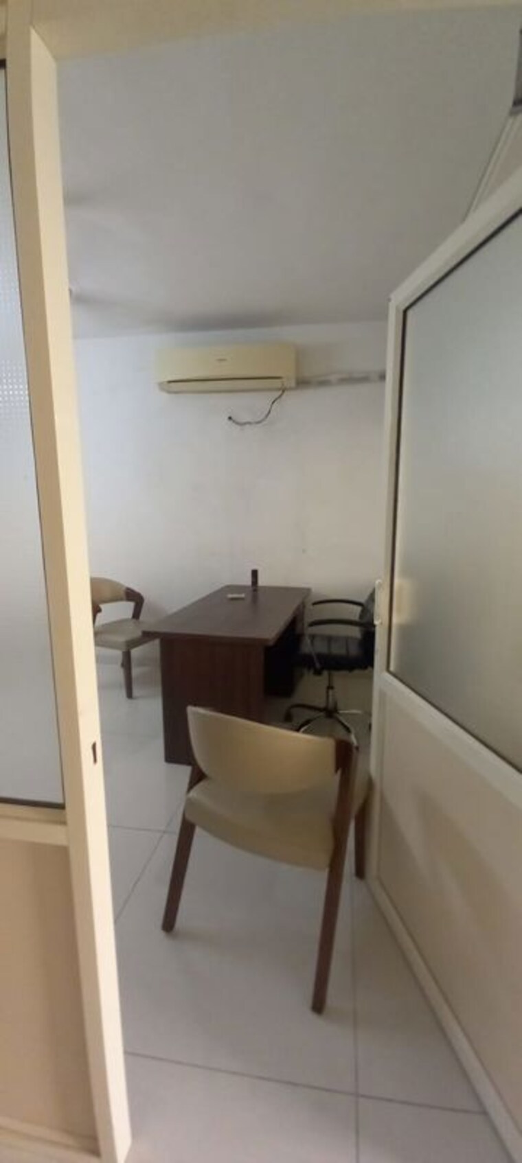 Team Area, navrangpura Commercial Office Space 800 Sq.Ft. In Navrangpura Ahmedabad 10545797