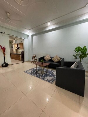 Living Room in 3 BHK Builder Floor at Sector 42 – for Rent