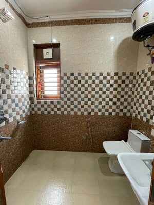 Kitchen in 3 BHK Builder Floor at Sector 42 – for Rent