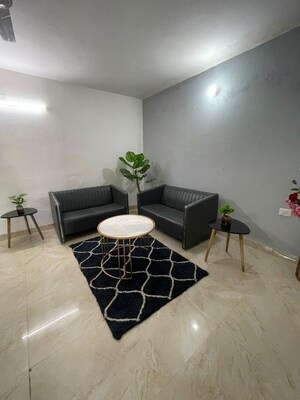Team Area in 3 BHK Builder Floor at Sector 42 – for Rent