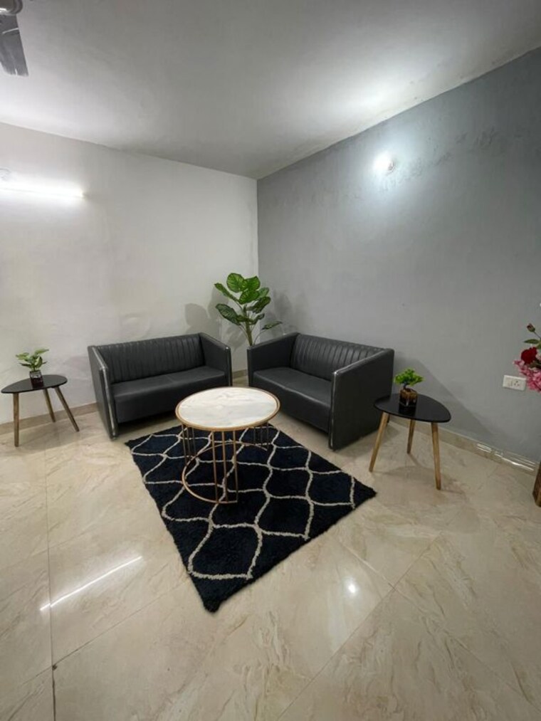 Team Area, sector 42 3 Bedroom 1800 Sq.Ft. Builder Floor In Sector 42 Gurgaon 10545801
