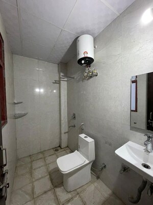 Bathroom in 3 BHK Builder Floor at Sector 42 – for Rent