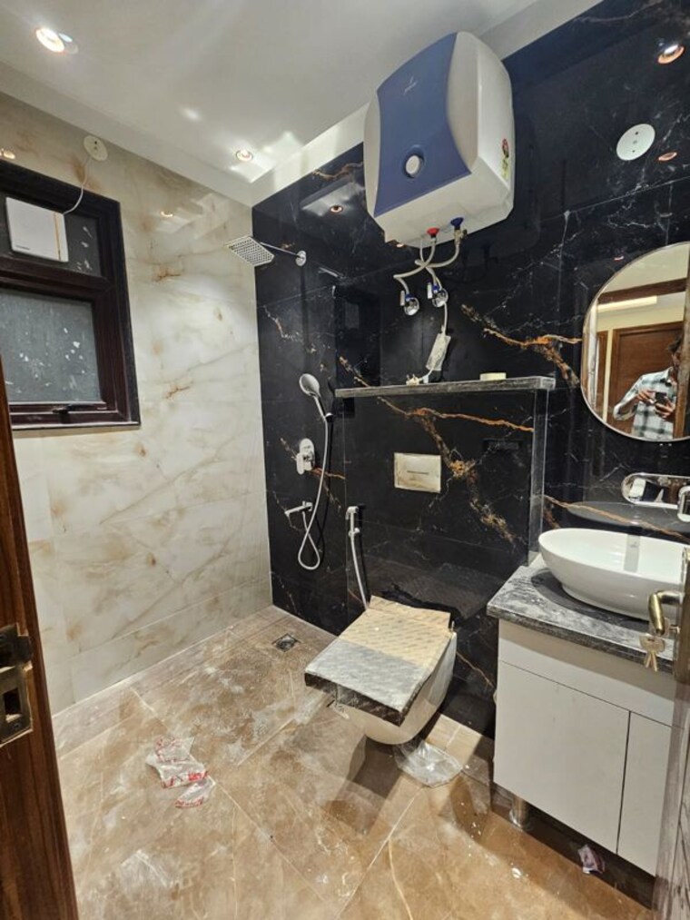 Gym, sector 42 3 Bedroom 1800 Sq.Ft. Builder Floor In Sector 42 Gurgaon 10545801
