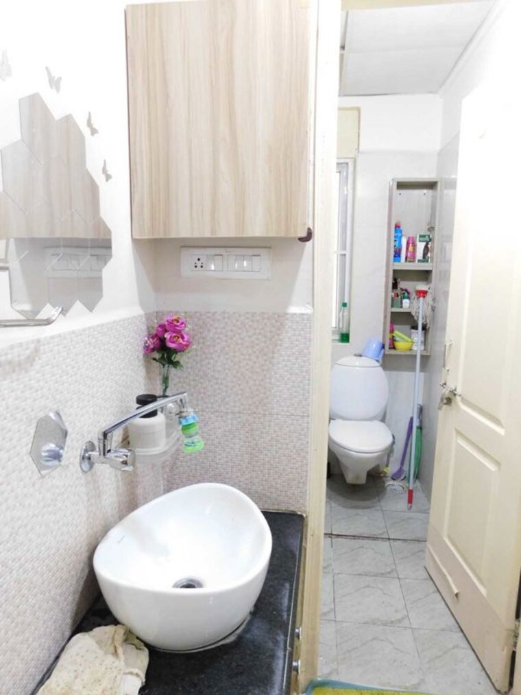 Bathroom, prestige-tranquil 4 Bedroom 2048 Sq.Ft. Apartment In Kokapet Hyderabad 10545800