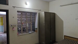 Room in  Pg at Mansarovar – for Rent