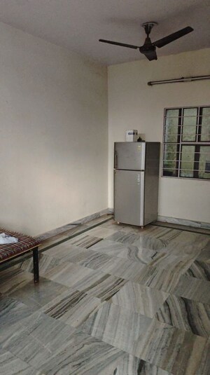 Room in  Pg at Mansarovar – for Rent