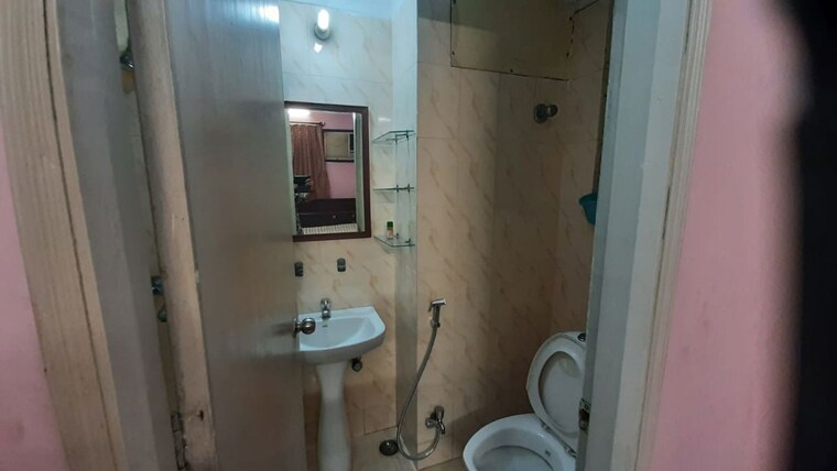 Bathroom, shrachi-greenwood-sonata 3 Bedroom 1340 Sq.Ft. Apartment In Rajarhat New Town Kolkata 10545827