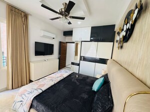 Team Area in 2 BHK Apartment at Sector 127 – for Sale