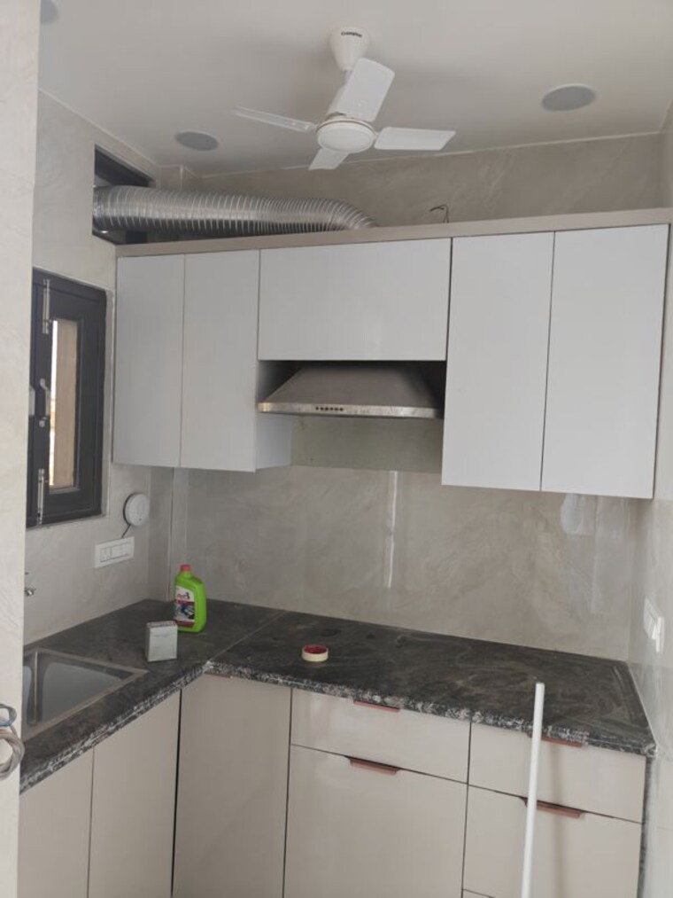 Kitchen, model town 3 1 Bedroom 450 Sq.Ft. Builder Floor In Model Town 3 Delhi 10545851