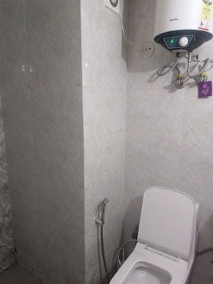 Bathroom in 1 RK Builder Floor at Sector 52a – for Rent