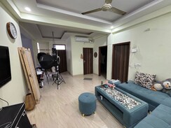 2 BHK Builder Floor For Rent in Craft Destination 43