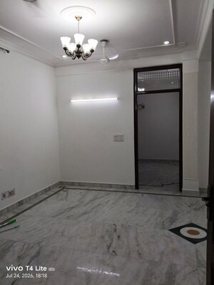 Room in 3 BHK Builder Floor at Khirki Extension – for Rent