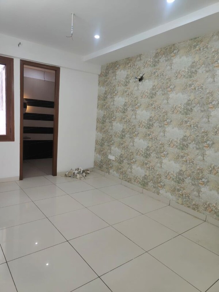 Room, pir machalla 3 Bedroom 1050 Sq.Ft. Builder Floor In Pir Machalla Zirakpur 10546078