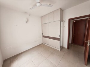 Room in 2 BHK Apartment at Bhartiya Nikoo Homes Phase 2, Thanisandra Main Road – for Rent