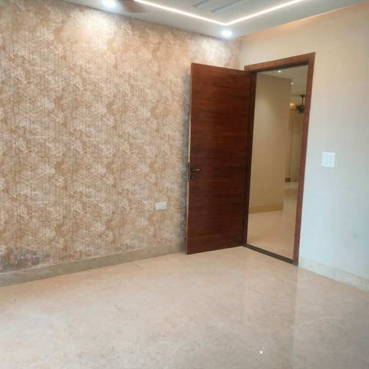 Room, new industrial township 4 3 Bedroom 1600 Sq.Ft. Builder Floor In New Industrial Township 4 Faridabad 10546237