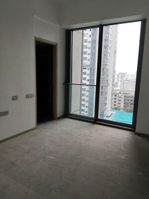 Room in 4 BHK Apartment at Rustomjee Crown, Prabhadevi – for Sale
