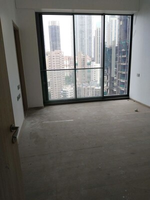 Room in 4 BHK Apartment at Rustomjee Crown, Prabhadevi – for Sale