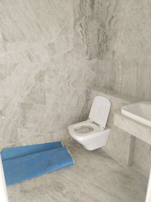 Bathroom in 4 BHK Apartment at Rustomjee Crown, Prabhadevi – for Sale