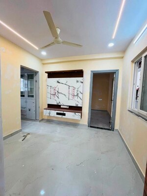 Room in 1 BHK Apartment at Golden Tulip Kondapur, Kondapur – for Rent