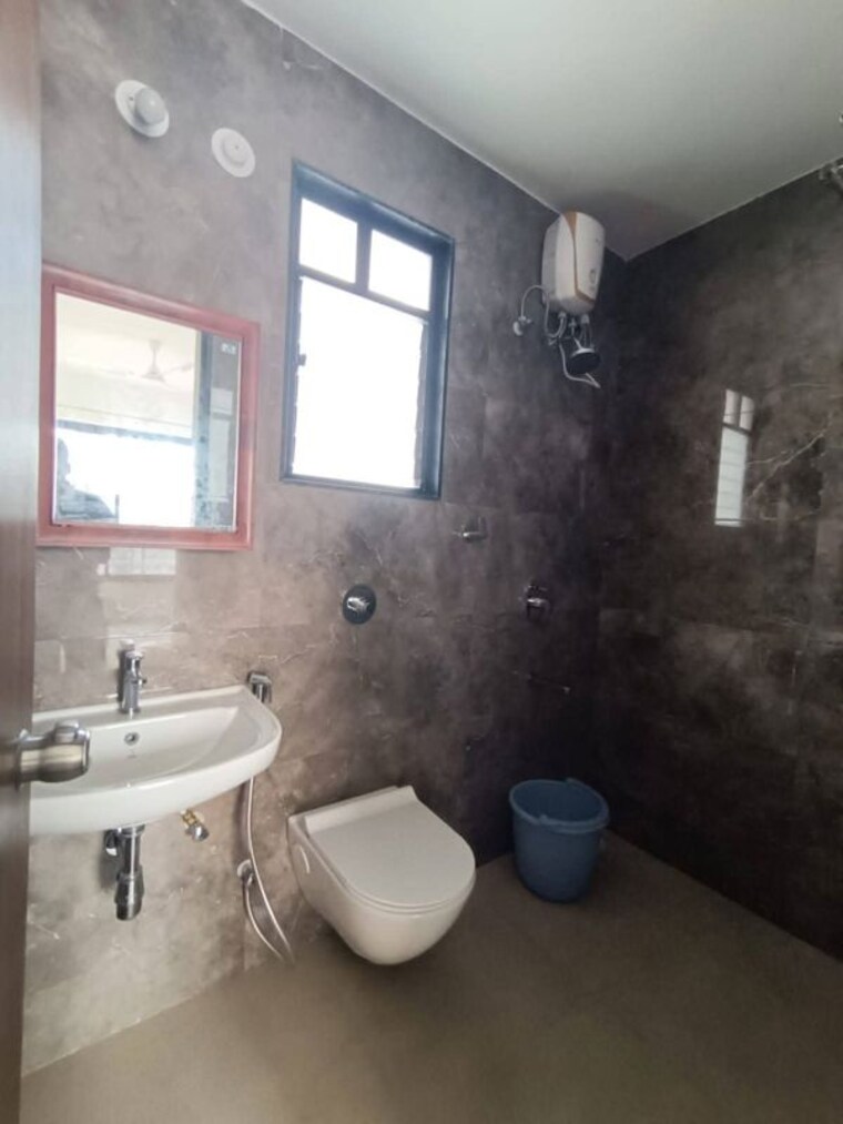 Bathroom, nyati-meadows 2 Bedroom 1100 Sq.Ft. Apartment In Wadgaon Sheri Pune 10546275