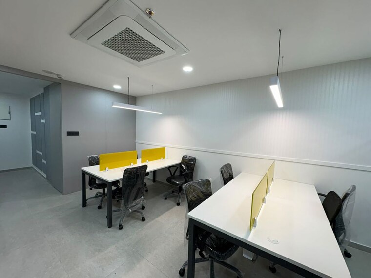 Team Area, bhoomi-9-business-bay Commercial Office Space 600 Sq.Ft. In Malad West Mumbai 10546323